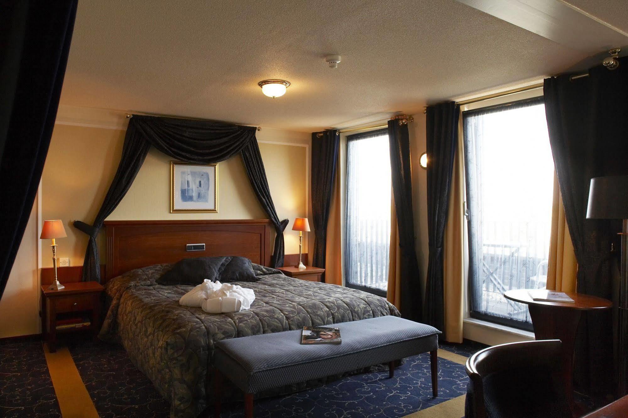 Amrath Grand Hotel De L'Empereur Maastricht Room photo